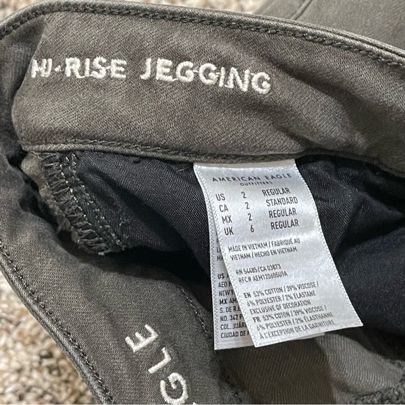 AMERICAN EAGLE Hi-Rise Jegging Skinny Jeans - Picture 7 of 10